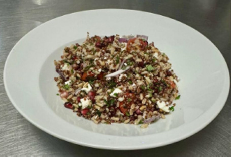 ENSALADA DE QUINOA ROJA Y BULGUR ENSALADA DE QUINOA ROJA Y BULGUR