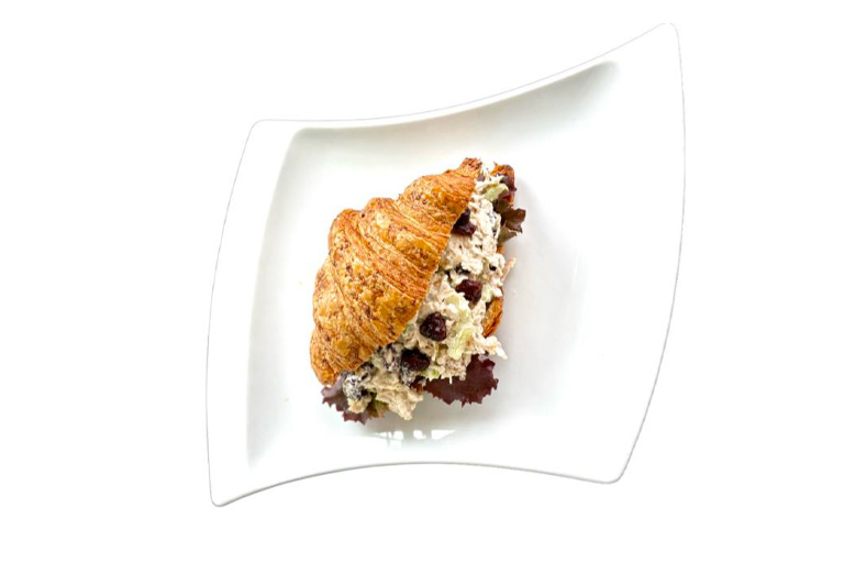 ROYAL CHICKEN CROISSANT